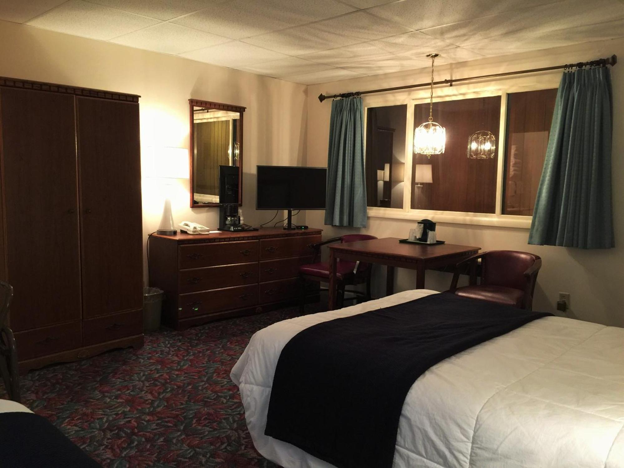 Cedar Motor Inn Marquette Quarto foto
